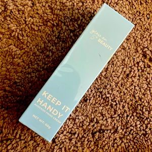 Glow on 5th beauty keep it handy